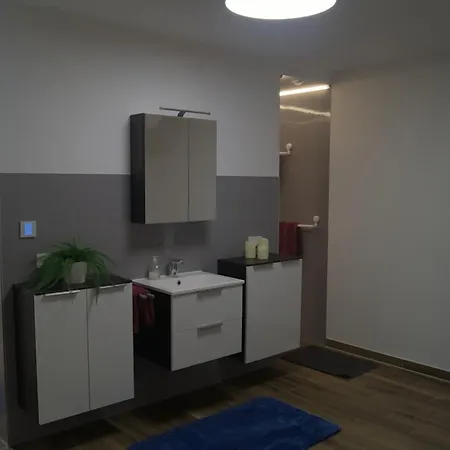 Apartment Gemuetliche Souterrainwohnung Immenhausen