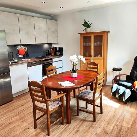 Gemuetliche Souterrainwohnung