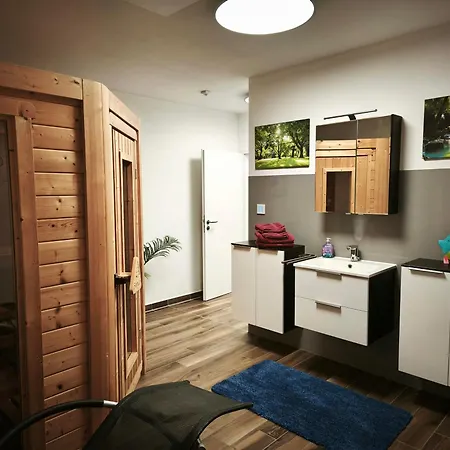 Gemuetliche Souterrainwohnung Apartman Immenhausen